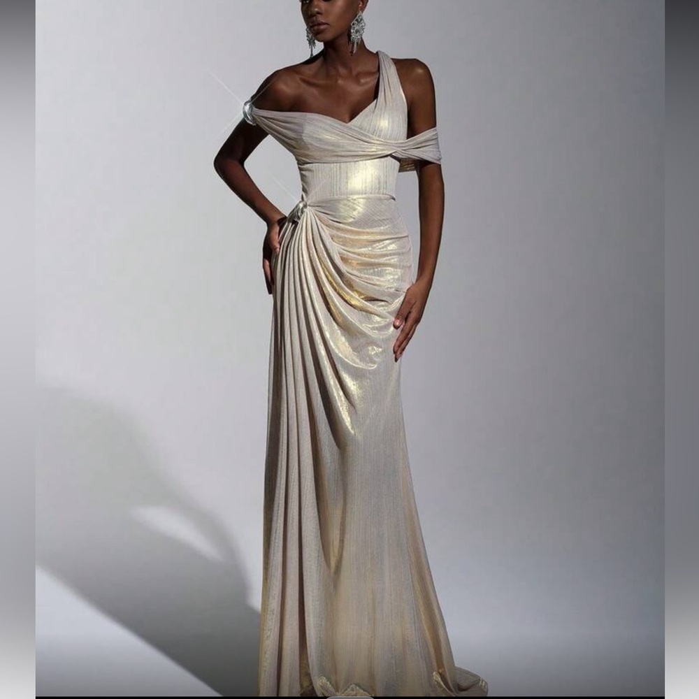 Elegant One-Shoulder Metallic Gold Evening Gown